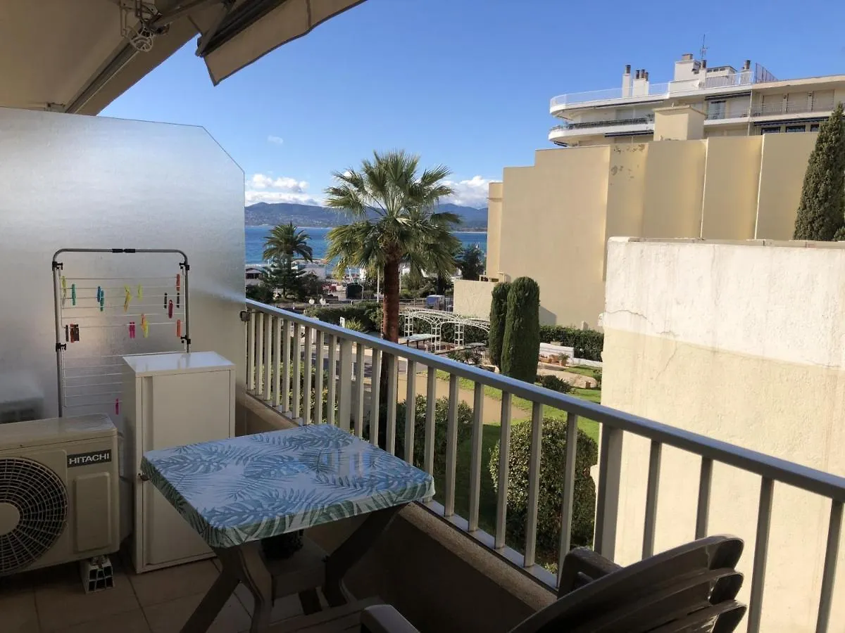 Studio Climatise Pour 2/3 - Proche Plage Et Commerces - Wifi Inclus - Fr-1-466A-22 Saint-Raphael  Apartment Saint-Raphael (Var)